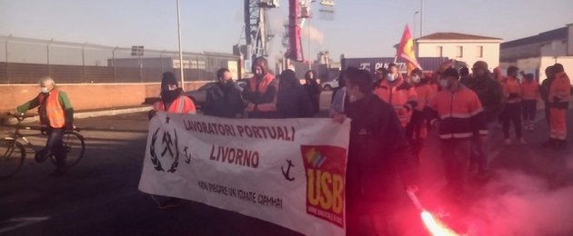 Porto di Livorno, iniziato lo sciopero di due giorni proclamato da USB anche nella logistica portuale