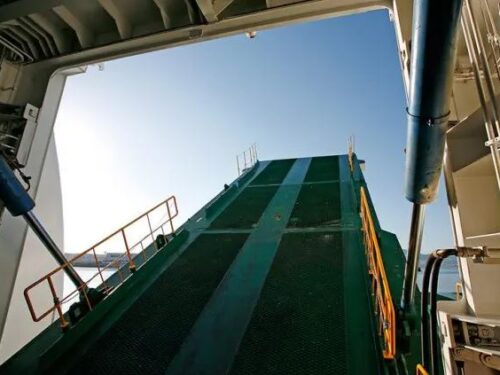 RFI ordina un primo traghetto dual fuel per lo stretto di Messina