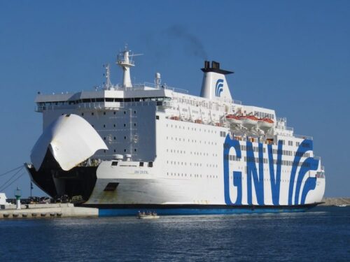 La compagnia di navigazione GNV sostituisce il suo traghetto ‘Aurelia’ con il ‘Cristal’ per la linea Almería-Nador