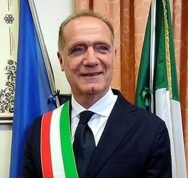 Luigi Mennella sindaco: indennità di malattia dei marittimi, incontro al Comune il 5 febbraio