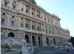 Marittimi, mansioni superiori e onere della prova: la Cassazione chiarisce i limiti del diritto alla promozione